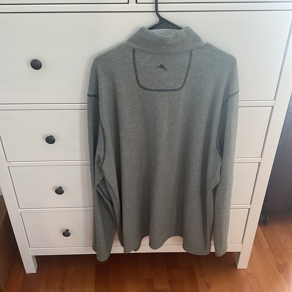 XXL reversible Tommy Bahama 1/4 zip - Picture 2 of 4